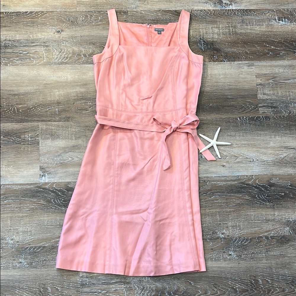 Elegant Pink Sleeveless Dress